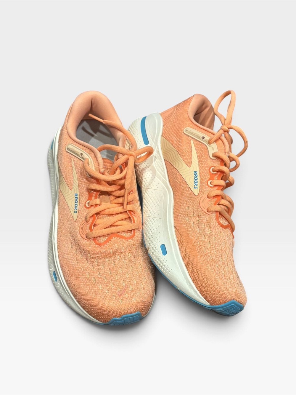 Brooks Ghost Max Orange Peach Running Shoes Women’s Size 7.5 M style: 1203951B18